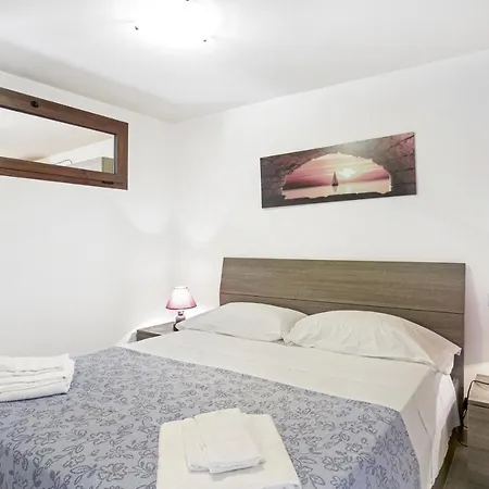 Apartman Bilocale Asfodeli 2 *