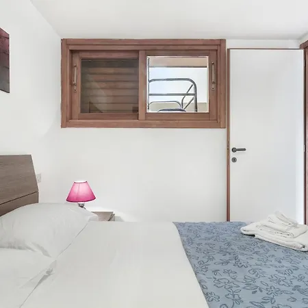 Bilocale Asfodeli 2 Apartman *